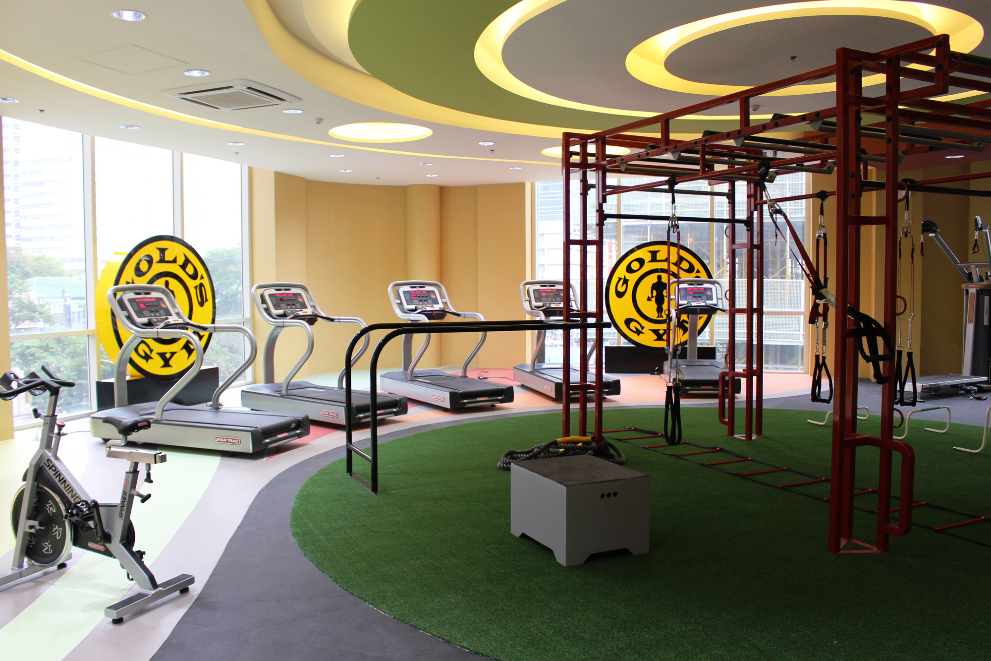 Golds Gym