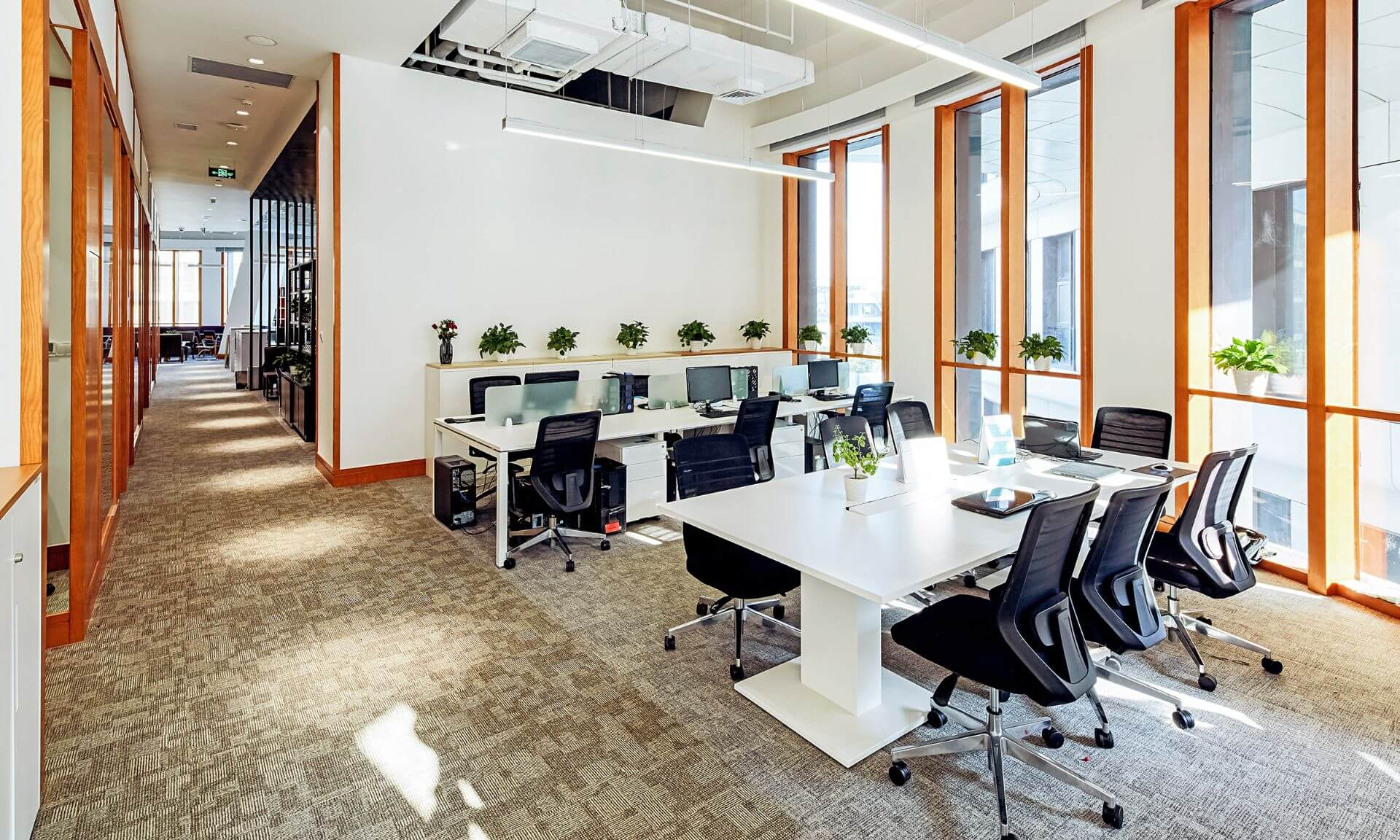 Reach goals as a team by boosting productivity in your Office For Lease In Mandaluyong
